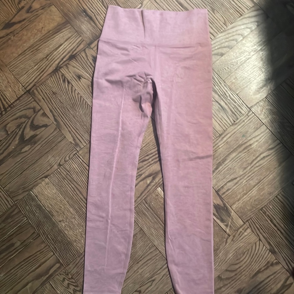 Vuori High waisted leggings
